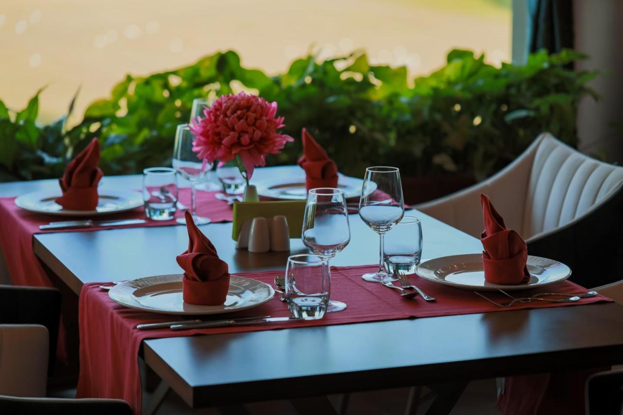 Dreamland Golf Hotel Baku Hövsan Екстериор снимка